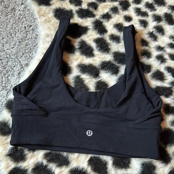 Lululemon Black Medium Support Sports Bra - Picture 1 of 2